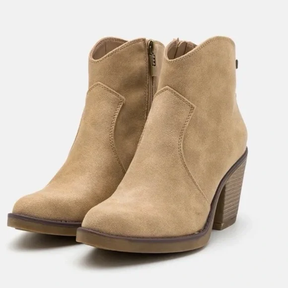 Dolce Vita Cowboy Ankle Boots - size 8 - Picture 1 of 4